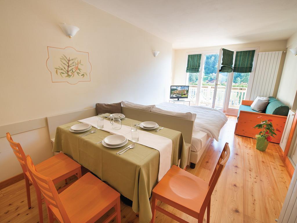 Residence Club Ponte Di Legno Ruang foto