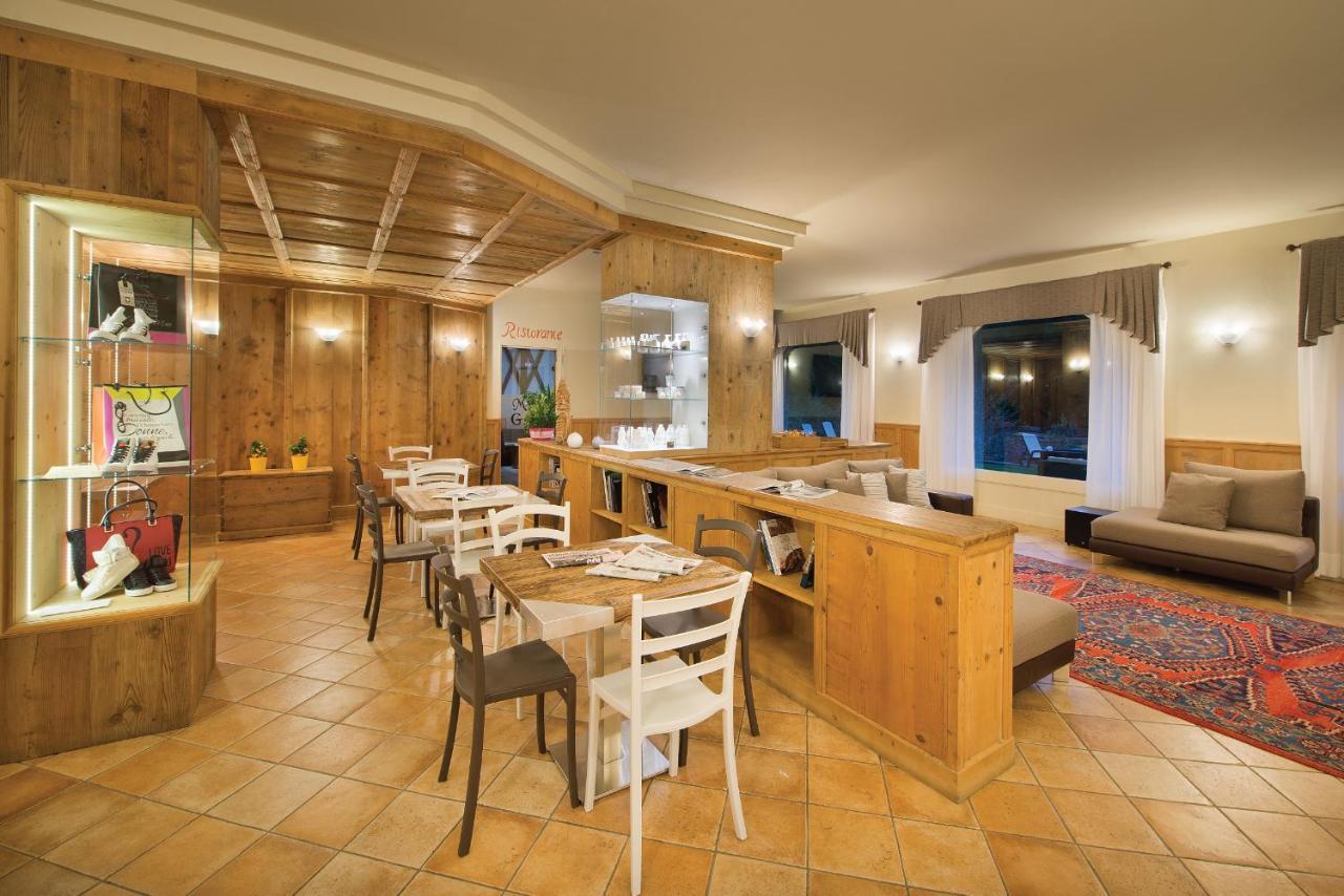 Residence Club Ponte Di Legno Bagian luar foto